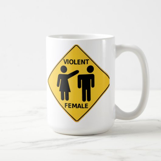 Heftiges weibliches Cartoon-Zeichen Kaffeetasse (Rechts)