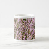 Heide-Blumen-schöne Ansicht Kaffeetasse (Mittel)