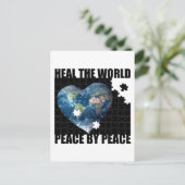 Heile den Weltfrieden durch Frieden Postkarte (Stehend Vorderseite)