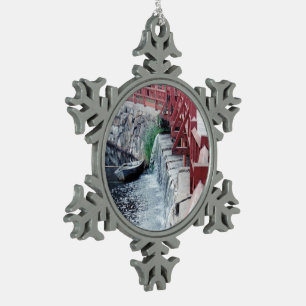 Heilerboot Schneeflocken Zinn-Ornament