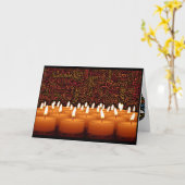 Heilige Anwesenheit und kümmerte Hände in der Karte (Gelbe Blume)