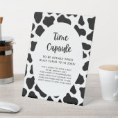 Heilige Kuh 1. Geburtstagszeit Kapsel Sockelschild (In SItu)