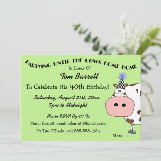 Heilige Kuh! Funny Birthday Party Einladungen (Stehend Vorderseite)