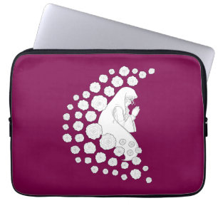 Heilige Maria mit Rose - schwarz-weiß - Laptopschutzhülle
