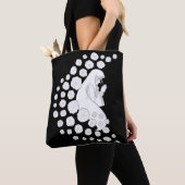 Heilige Maria mit Rose - schwarz-weiß - Tasche (Von Nahem)