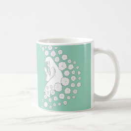 Heilige Maria mit Rosen - schwarz-weiß Kaffeetasse