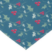 Heilige rote Beeren Weihnachtsgrün gemustert blaue Tischdecke (Schrägansicht)