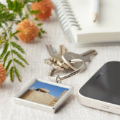 Heilige Scarabäusstatue im Tempel von Amun Schlüsselanhänger (Seite)