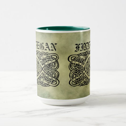 heilige Symbole des keltischen irischen Tasse (Zentrum)