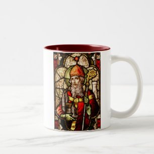Heiliger Patrick-Bild auf Buntglas Zweifarbige Tasse