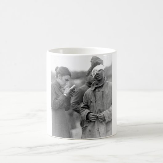 Heilsarmeearbeitskraft, die ein Le zum _War Bild Kaffeetasse (Mittel)