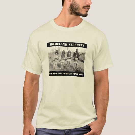 HEIMAT-SICHERHEIT, welche die Grenzen seit 1492 T-Shirt (Vorderseite)