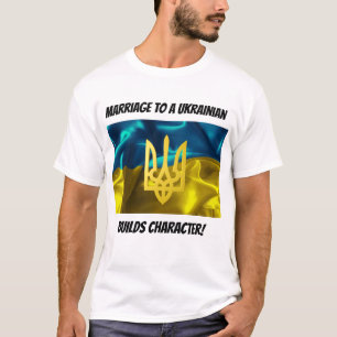 Heirat zu einem Ukrainer errichtet Charakter T-Shirt