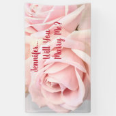 Heiraten Sie mich? DIY Dp Red Name Pale Pink Roses Banner (Vertikal)