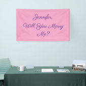 Heiraten Sie mich? Lila Text in Pellrosa Banner (Messeveranstaltung)