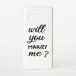 Heiraten Sie mich? Samsung Galaxy S10 Hülle<br><div class="desc">Heiraten Sie mich? Überraschen Sie Ihre großartige Liebe auf kreative und lustige Weise mit dieser schönen und originellen Geschenkidee. Romantisch und gleichzeitig ein lustiger Weg für Ihren Heiratsantrag.</div>
