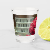 Heiraten Sie mich? Vorschlag zur Eheschließung Schnapsglas (Vorderseite)