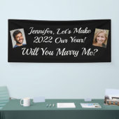 Heiraten Sie mich? Zwei Fotos, weißer Text, schwar Banner (Messe)