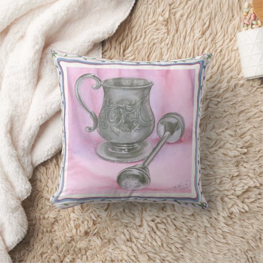 Heirloom Cup & Rattle auf Lila Hintergrund Kissen (Decke)