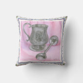 Heirloom Cup & Rattle auf Lila Hintergrund Kissen (Rückseite)