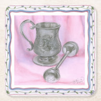 Heirloom Cup & Rattle auf Lila Hintergrund