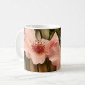 Heirloom Pink Rose Kaffeetasse (Vorderseite Links)