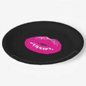 Heiß rosa Shiny Lippen auf schwarz Pappteller (Schrägansicht)