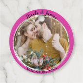 Heiße Pink-Minimal-Round-Foto-Hochzeit Geschenkanhänger (Vorderseite)