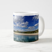 Heiße Quelle Jumbo-Tasse (Vorderseite Rechts)
