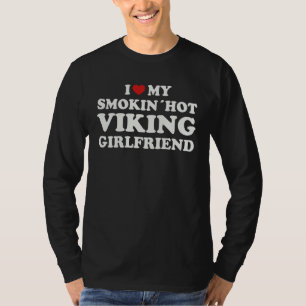 Heiße Viking-Freundin Skandinavische GF Männer T-Shirt