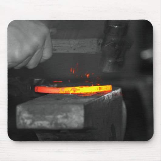 Heißes Eisen Mousepad (Vorne)