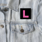 Heißes Rosa auf schwarzer Henne-Nacht L Button (Beispiel)