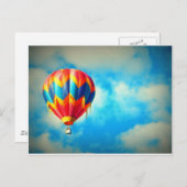 Heißluftballon Aloft im blauen Himmel Postkarte (Vorne/Hinten)