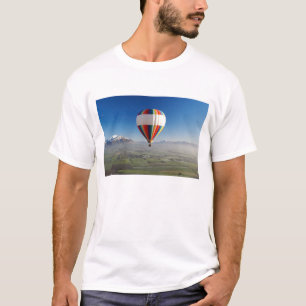 Heißluftballon nahe Methven, Canterbury 3 T-Shirt