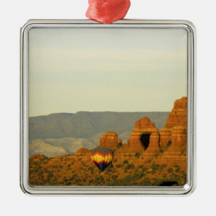 Heißluftballons bei Sedona, Arizona, USA. Ornament Aus Metall