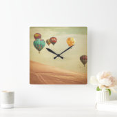 Heißluftballons im Himmel Quadratische Wanduhr (Zuhause)
