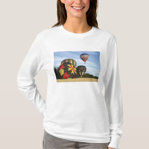 Heißluftballons in der Nähe von Wanaka, Südinsel, T-Shirt