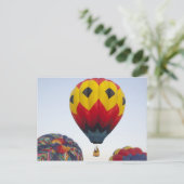 Heißluftballons starten postkarte (Stehend Vorderseite)