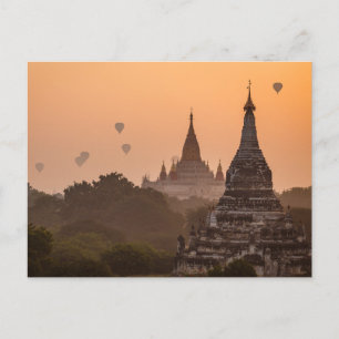 Heißluftballons über Bagan in Myanmar Postkarte
