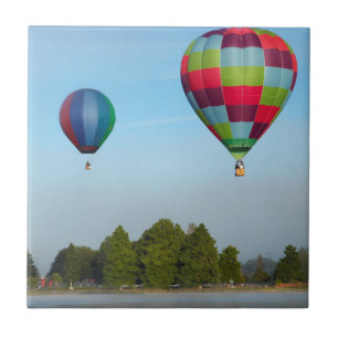 Heißluftballons über einem See, NZ Fliese
