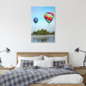Heißluftballons über einem See, NZ Leinwanddruck (Insitu (Schlafzimmer))