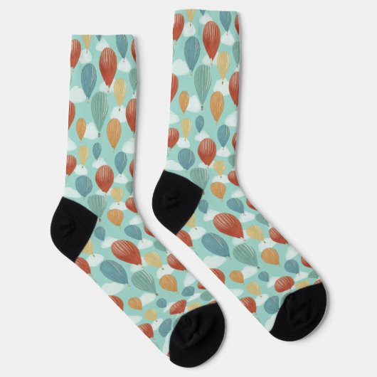 Heißluftballons und Gemusterte Weißwolken Socken (Rechts)
