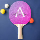 Heissrosa - Lila Glitzer und Sparkronenmonogramm Tischtennis Schläger<br><div class="desc">Hot Pink und Lila Ombre Imitate Glitzer und sparkle Elegant Monogram Ping Pong Paddle. Dieses Ping Pong Paddle kann so angepasst werden,  dass es Ihren Anfangs- und Vornamen enthält.</div>