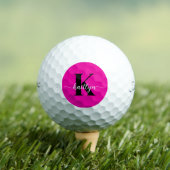Heißrosa schwarzes Monogramm Golfball (Insitu T-Shirt)