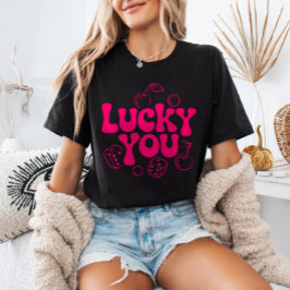 Heißrosa y2k Kirschen und Würfel Trendiges 'Lucky T-Shirt