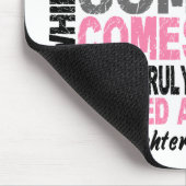 HELD KOMMT ENTLANG 1 Tochter BRUSTKREBS T - Shirts Mousepad (Ecke)