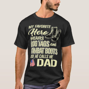 Held trägt Hundetags Kampfstiefel Vater Fa. T-Shirt