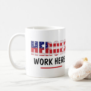 Helden arbeiten hier kaffeetasse