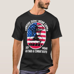 Helden tragen Kappen, die sie Hundesags militärisc T-Shirt