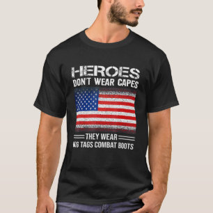 Helden tragen keine Umhänge, sie tragen Hundemarke T-Shirt